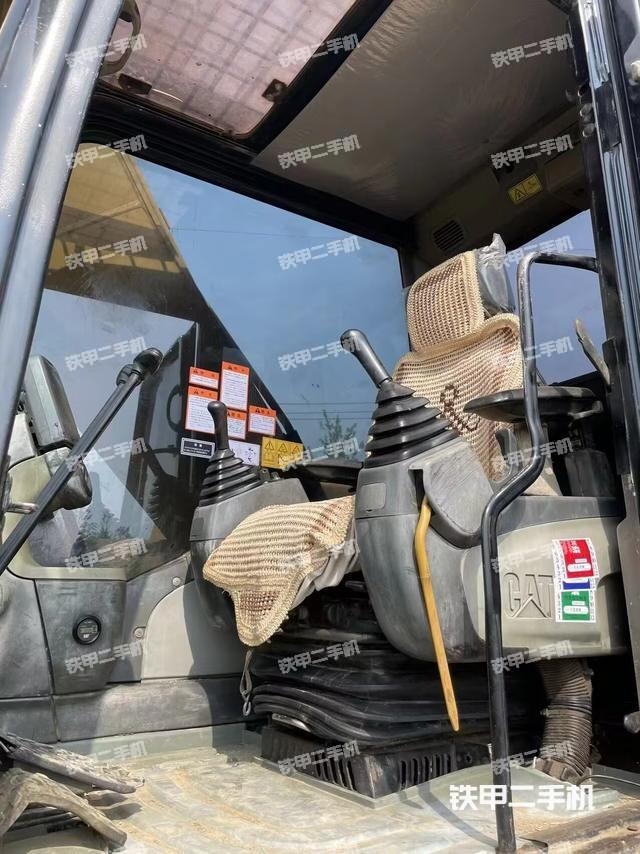 驾驶室整体（整机外观）