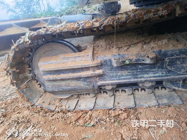 左侧履带整体 （行走机构）