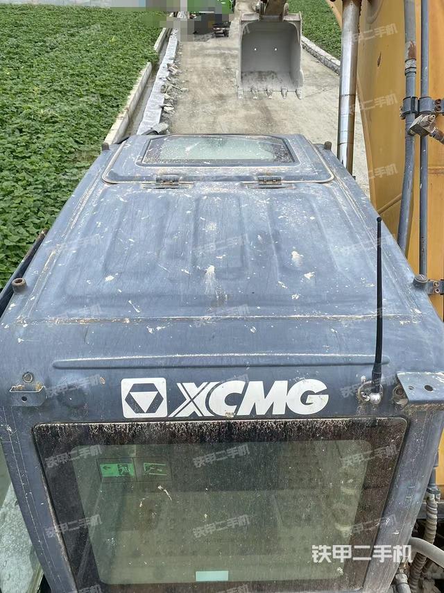 驾驶室顶部（整机外观）