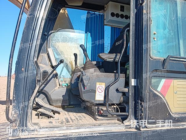 驾驶室整体（整机外观）