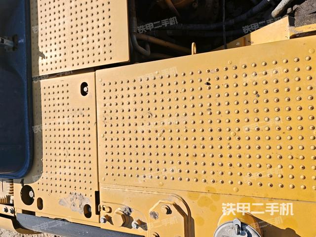 大臂根部 斜视（工作和回转装置）