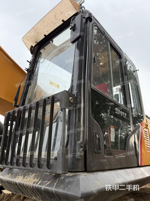 驾驶室整体（整机外观）