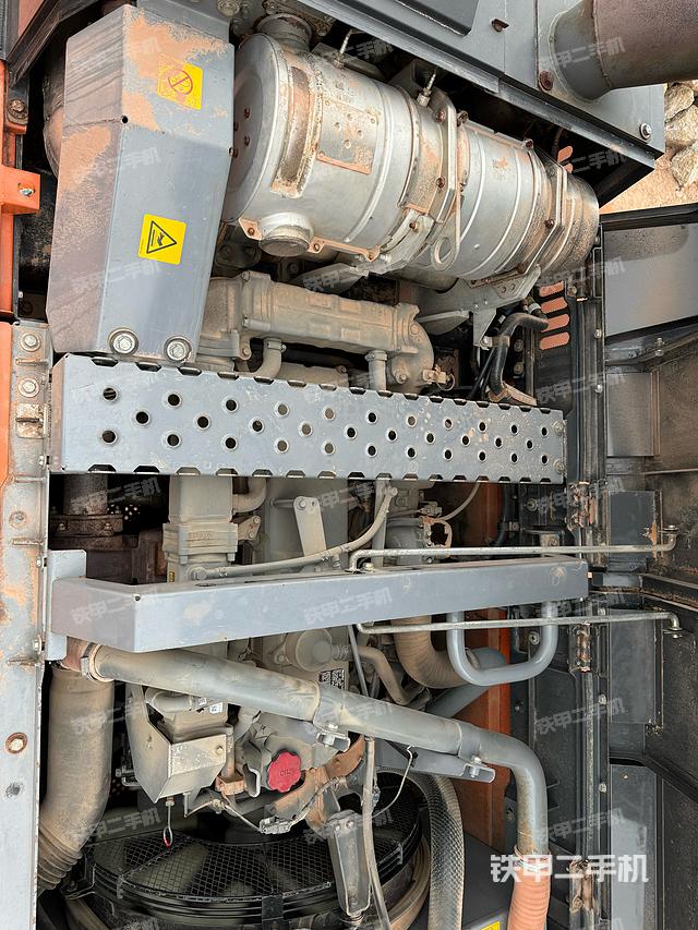 发动机整体俯视（整机外观）