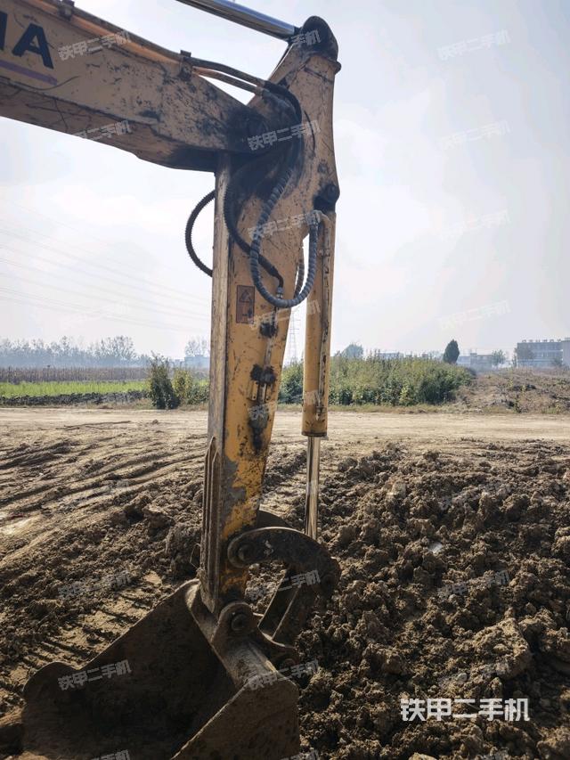 小臂整体右前（工作和回转装置）