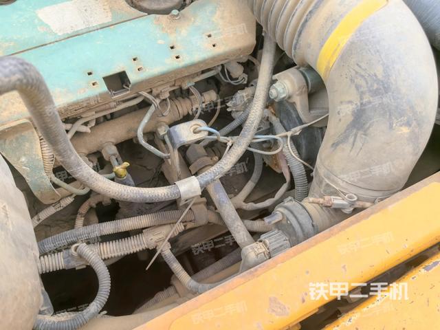 气门室盖螺丝特写（上车部件）