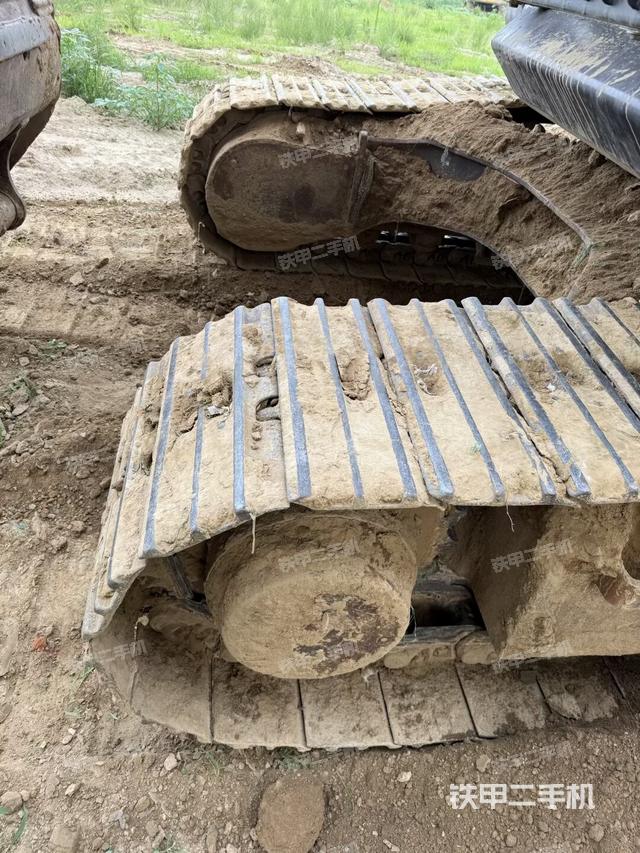 单侧履带整体（整机外观）