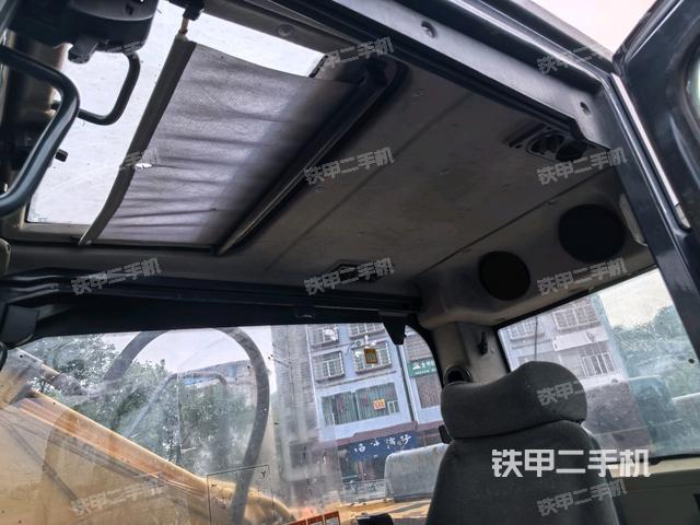 座椅后部（驾驶室部分）