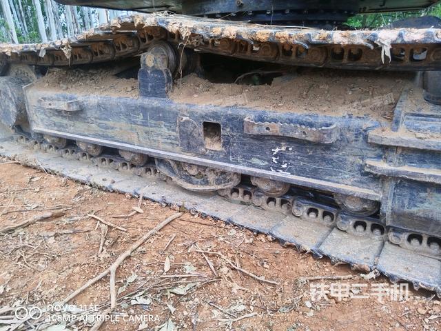 左侧行走马达盖板（行走机构）