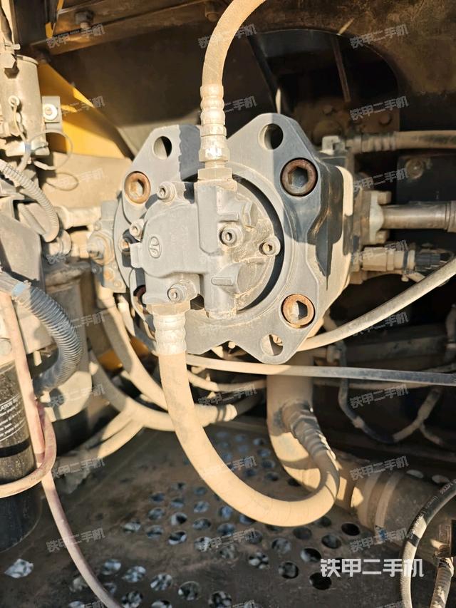 液压泵室（大件舱室）