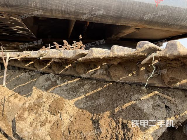 单侧履带整体（整机外观）