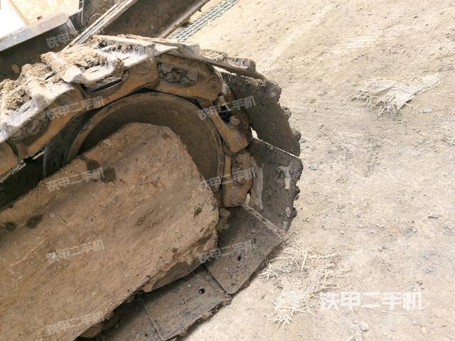 左側(cè)行走馬達(dá)蓋板（行走機(jī)構(gòu)）