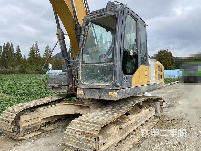 徐工XE205DA挖掘机