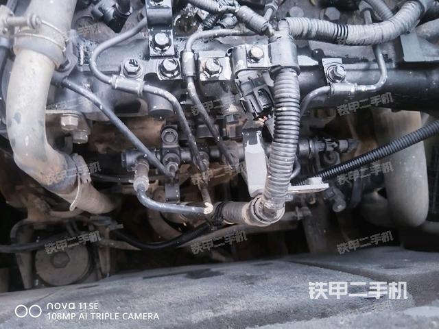 气门室盖螺丝特写（上车部件）