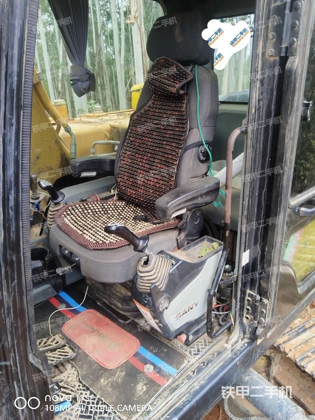 驾驶室正侧（驾驶室部分）