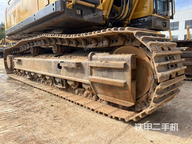 单侧履带整体（整机外观）