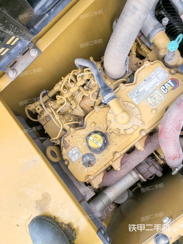 发动机室（上车部件）