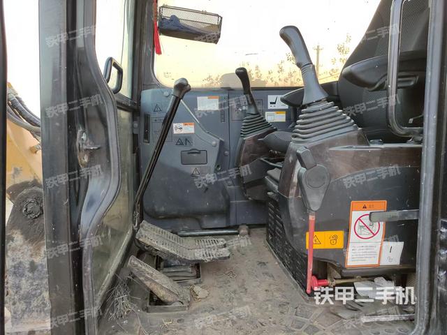 驾驶室整体（整机外观）