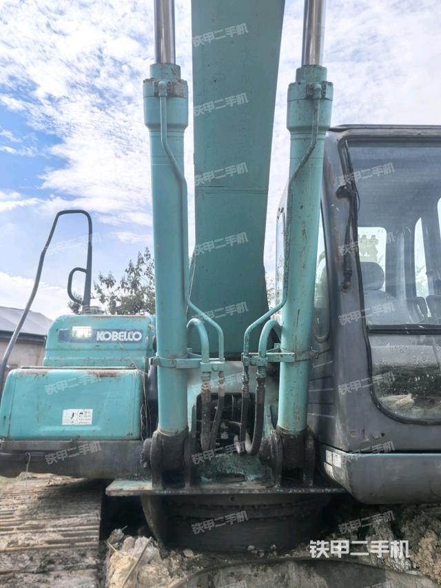 大臂根部?斜視（工作和回轉(zhuǎn)裝置）