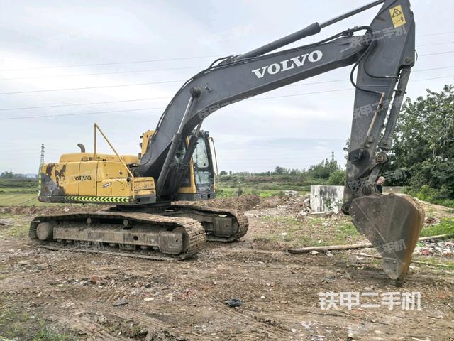 沃尔沃EC210B挖掘机