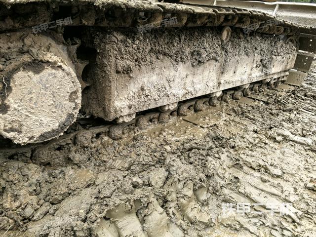 左侧履带整体 （行走机构）