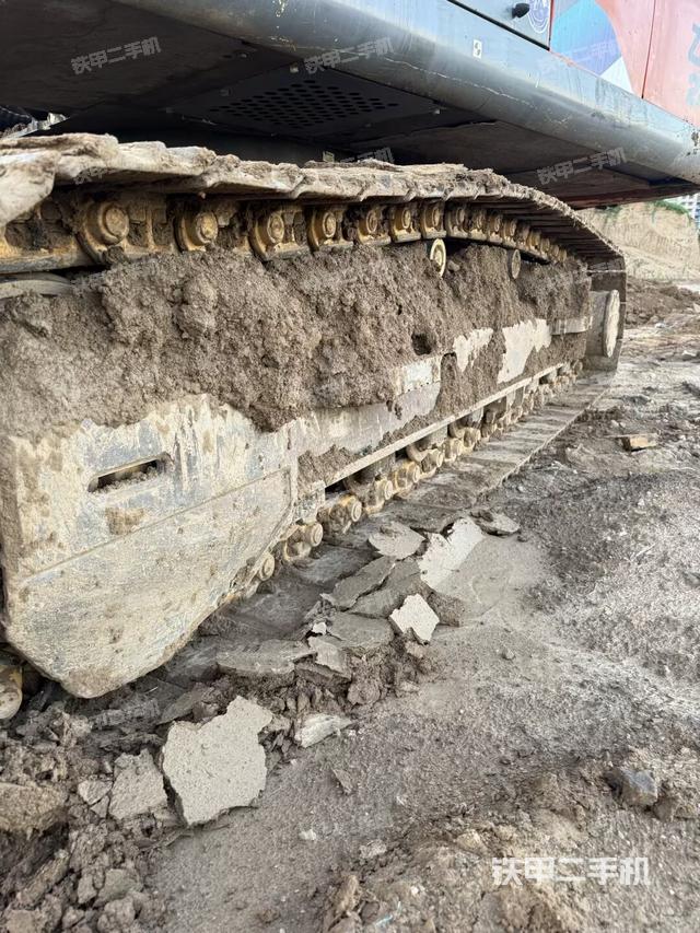 单侧履带整体（整机外观）