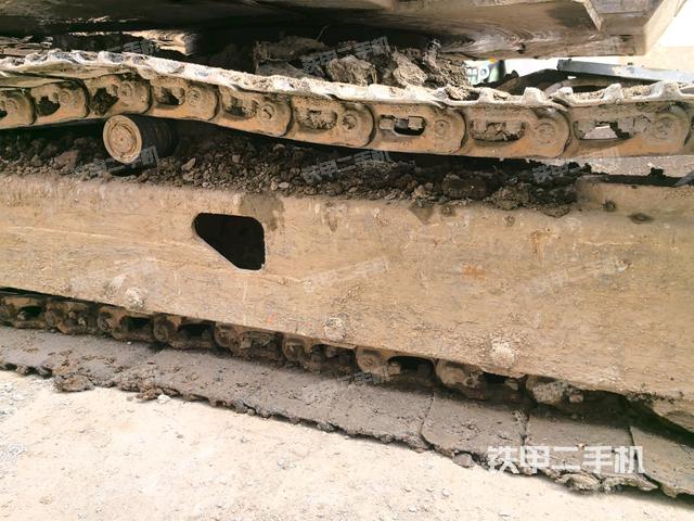 右驅(qū)動(dòng)輪（行走機(jī)構(gòu)）