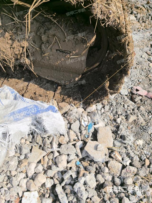 右側(cè)行走馬達(dá)蓋板（行走機(jī)構(gòu)）