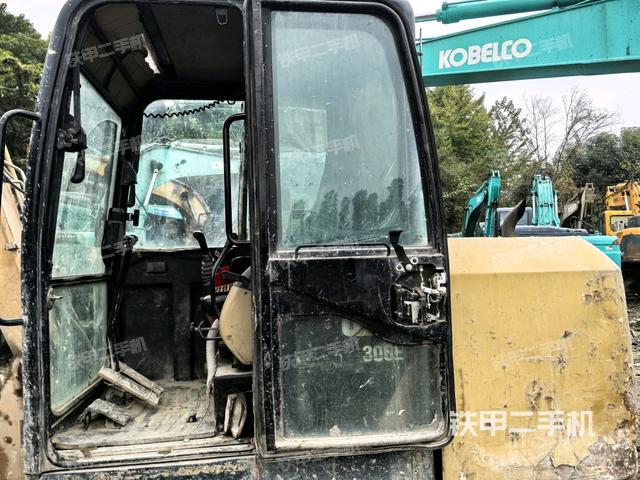  驾驶室正侧（驾驶室部分）