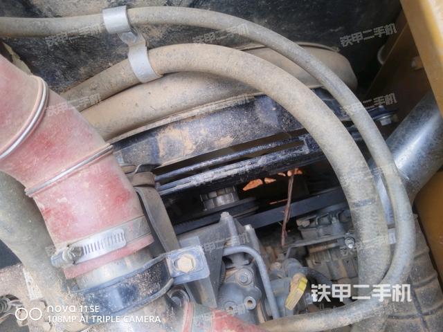 中央回转接头特写（上车部件）