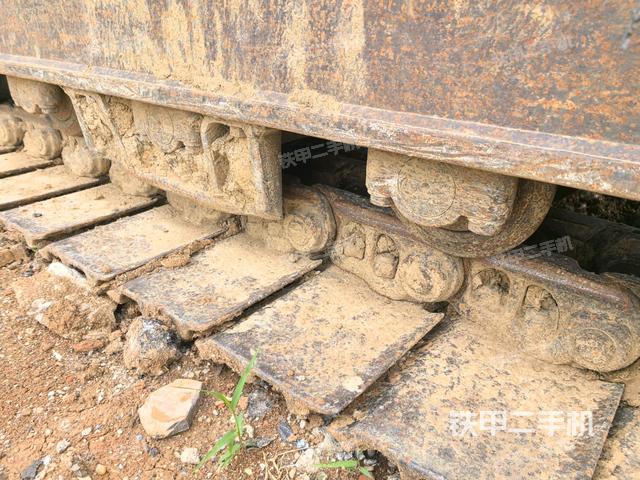 左侧履带整体 （行走机构）