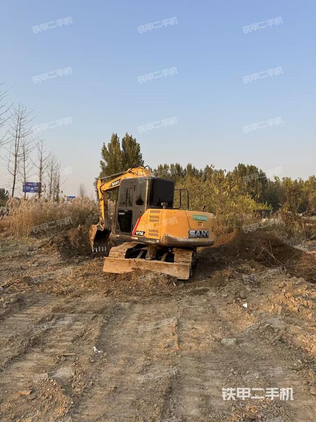 三一重工SY75C挖掘机