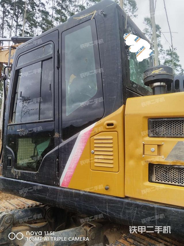 顶棚整体（驾驶室部分）