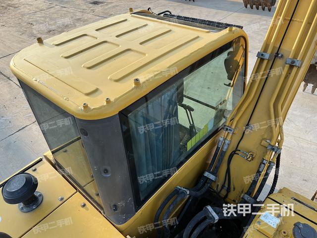 駕駛室頂部（整機(jī)外觀）