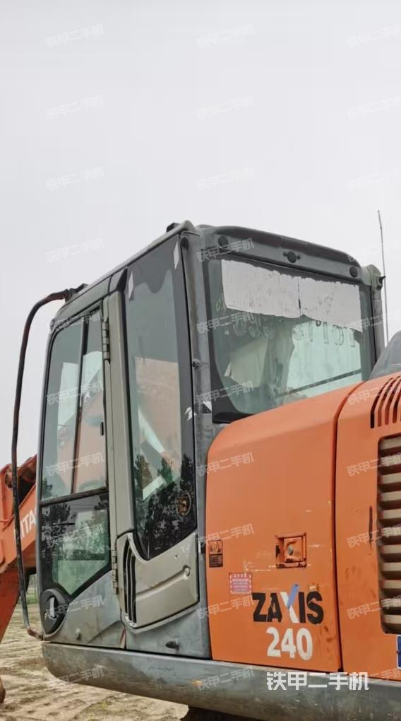 驾驶室整体（整机外观）