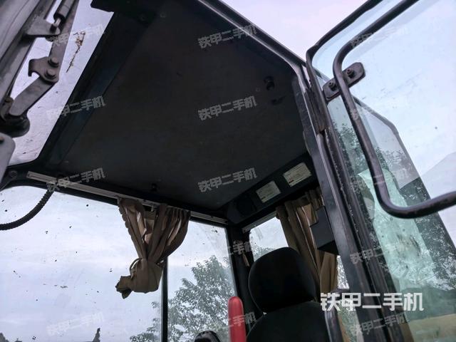  驾驶室正侧（驾驶室部分）