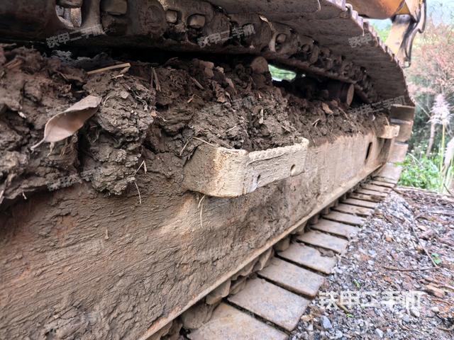 左侧行走马达盖板（行走机构）