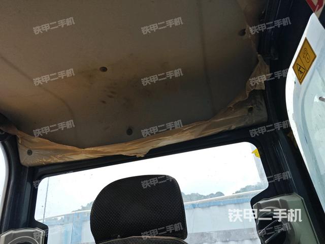 座椅后部（驾驶室部分）