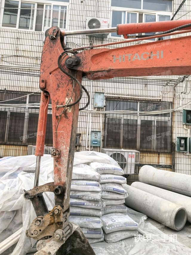 鏟斗右后整體（工作和回轉(zhuǎn)裝置）