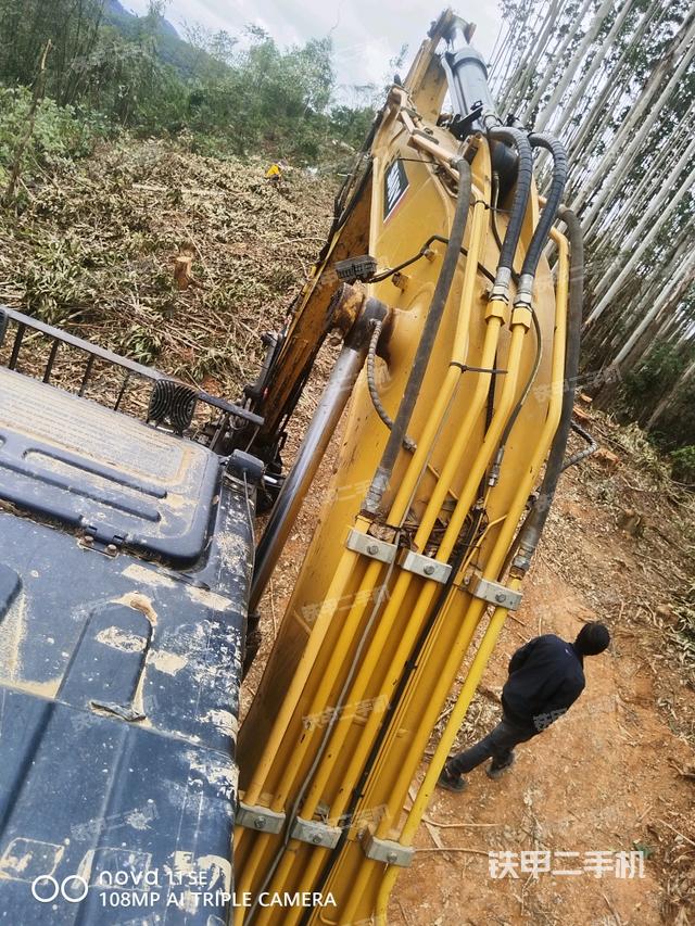 大臂根部 斜视（工作和回转装置）