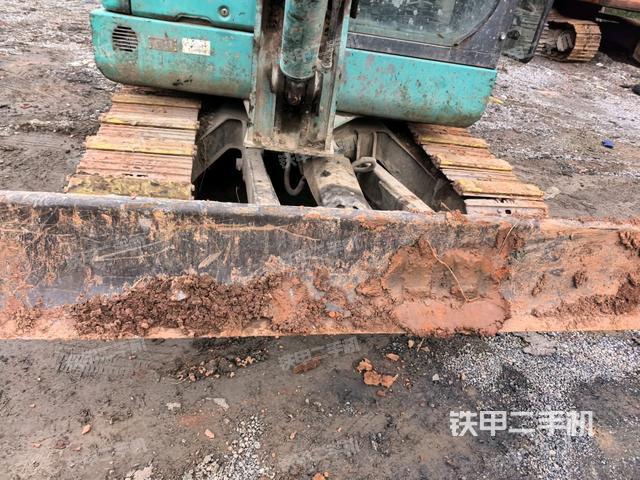 大臂整体 右侧（工作和回转装置）