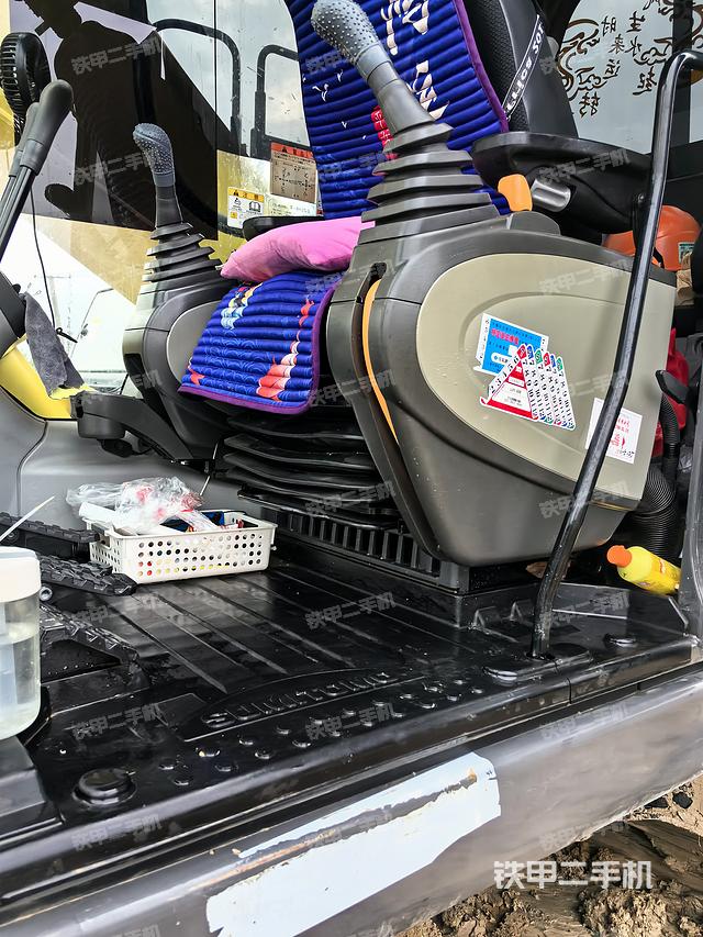 驾驶室整体（整机外观）