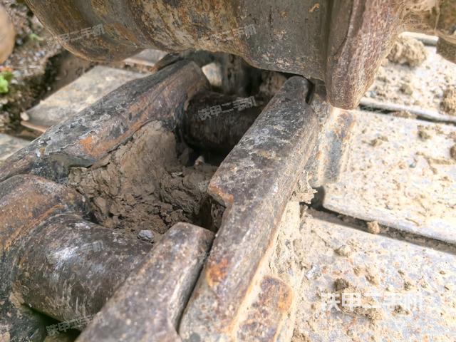 左侧行走马达盖板（行走机构）