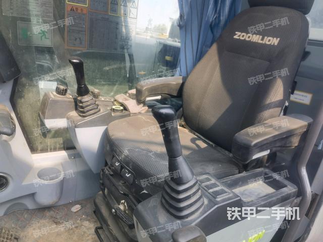 驾驶室整体（整机外观）