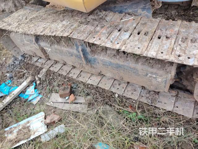 單側(cè)履帶整體（整機(jī)外觀）