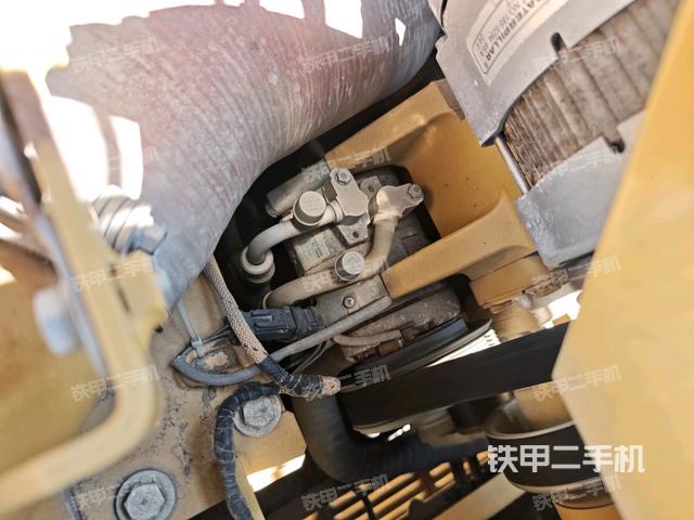 氣門室蓋螺絲特寫（上車部件）