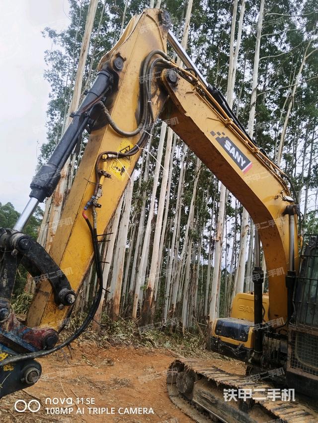 小臂整体右前（工作和回转装置）