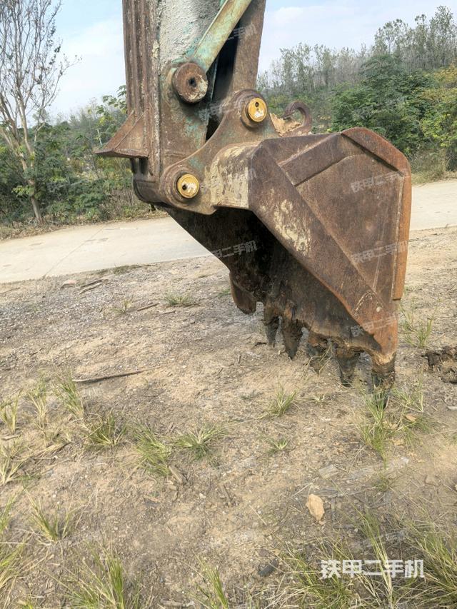 小臂整體左后（工作和回轉(zhuǎn)裝置）