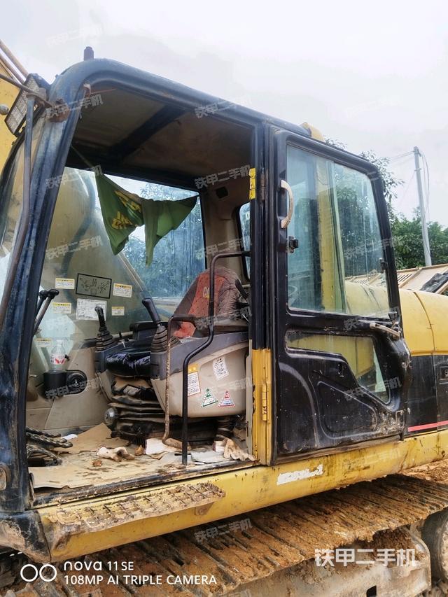 顶棚整体（驾驶室部分）