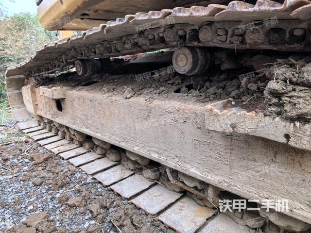 右侧行走马达盖板（行走机构）