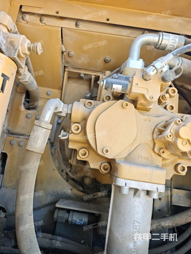 液壓泵室（大件艙室）